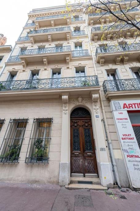 Anna-Maria : Grand Appartement 10 Personnes+Parking Prive -Actif+ Location- Marseille Luaran gambar